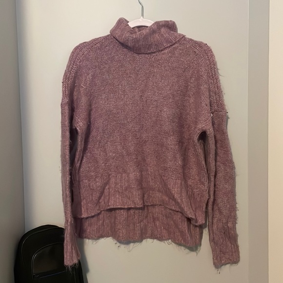 Beautiful purple knit sweater - Picture 1 of 2